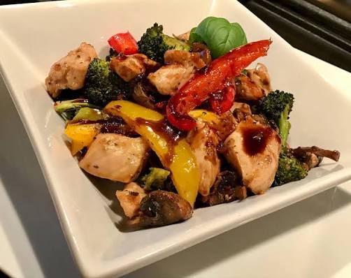 1/4 poulet sauté aux légumes