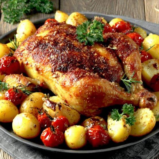 1/4 poulet grillé à la camerounaise, sauce champignons